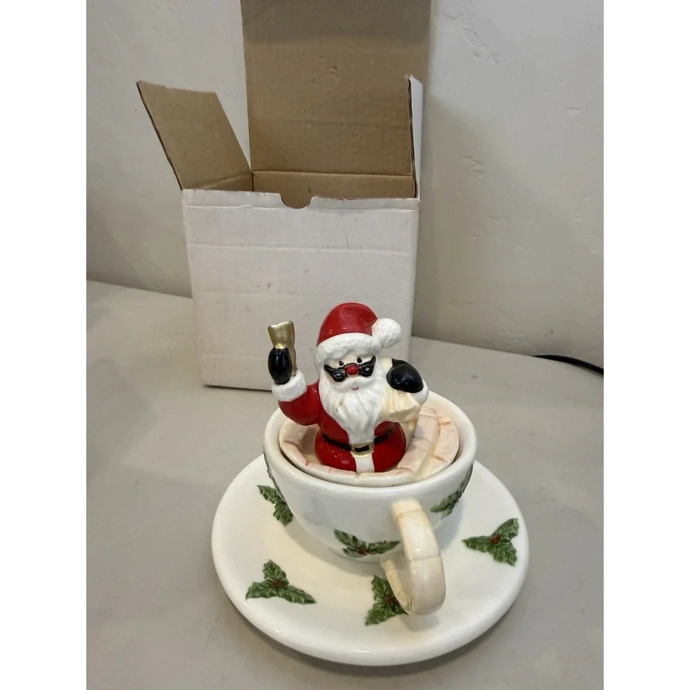 Vintage‎ Santa In a Teacup Music Box - Plays 